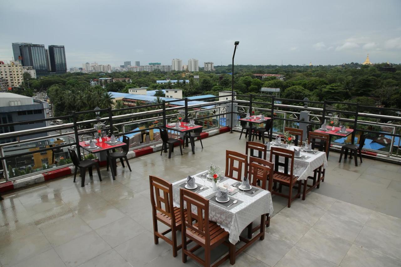 H Plus Hotel Yangon Exteriör bild